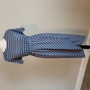 Midi grey/blue Maternity short sleeve dress, front opens, removable waist tie